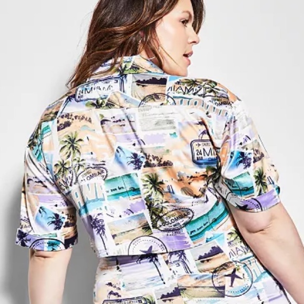 NWT Royalty by Maluma Women's Plus Cropped Satin Hawaiian Shirt, size XXL - Picture 8 of 8